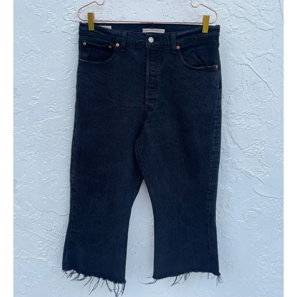 Levis Womens Ribcage Womens Cut Off Bottom Crop Flare Jeans Black Sz 31 - Picture 16 of 16